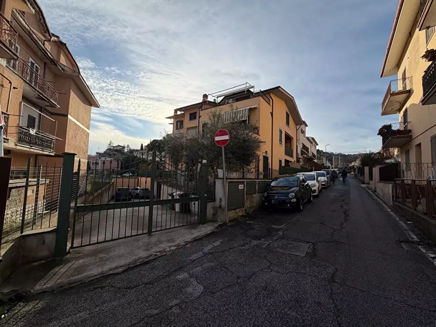 Immagine 4 di Trilocale in vendita  a Fiano Romano