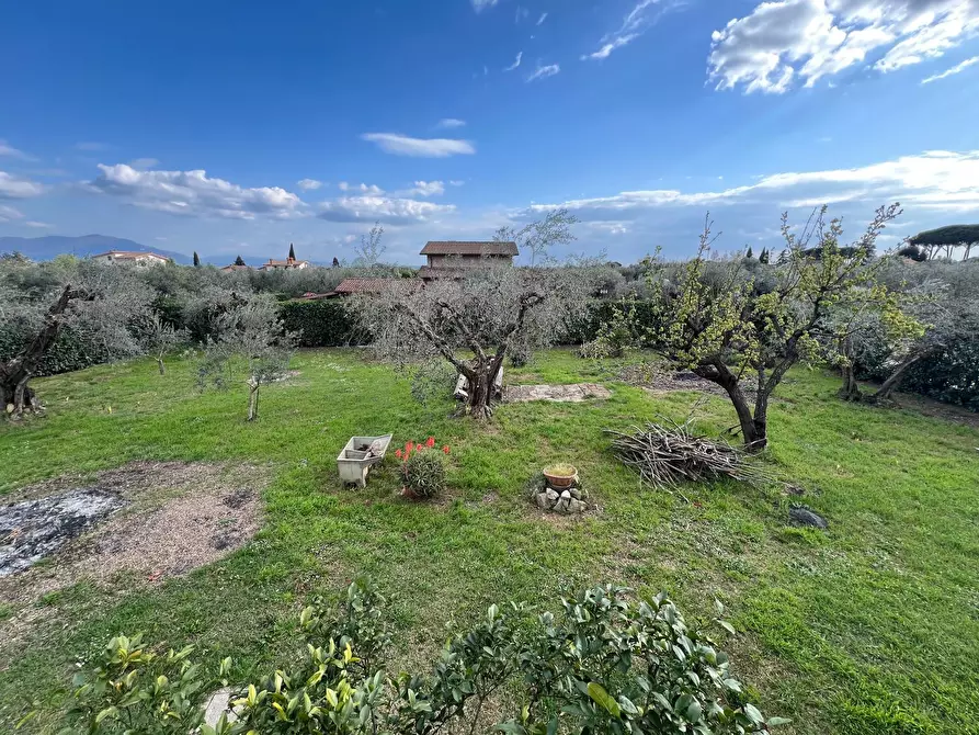 Immagine 4 di Villa in vendita  a Fiano Romano
