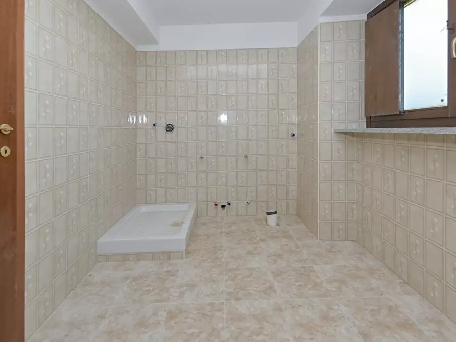 Immagine 78 di Attività artigianale in vendita  in via Giuseppe Cavallo 18 a Venaria Reale