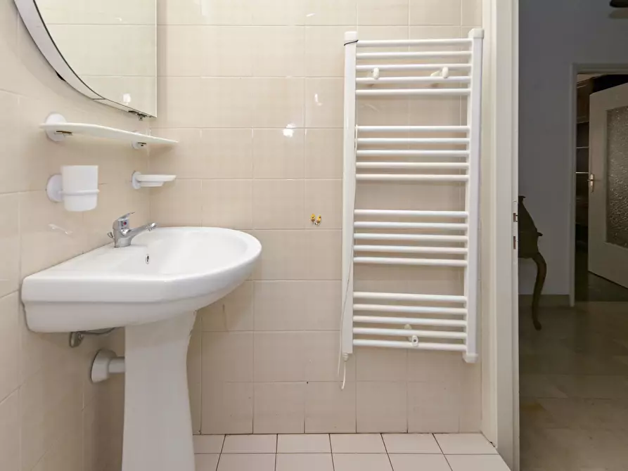 Immagine 17 di Quadrilocale in vendita  in via Rosta 1 bis a Torino