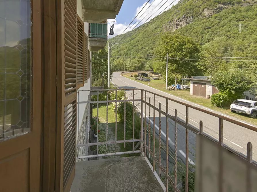 Immagine 17 di Quadrilocale in vendita  in via torino 4 a Lemie