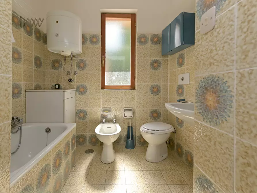 Immagine 18 di Quadrilocale in vendita  in via torino 4 a Lemie