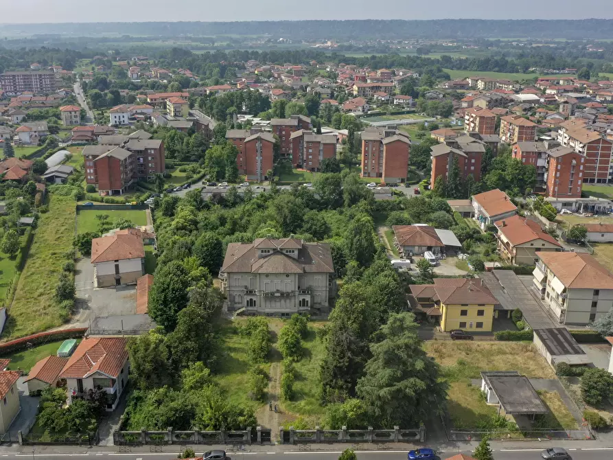 Immagine 44 di Villa in vendita  in Via Martiri della Libertà 168 a Cossato