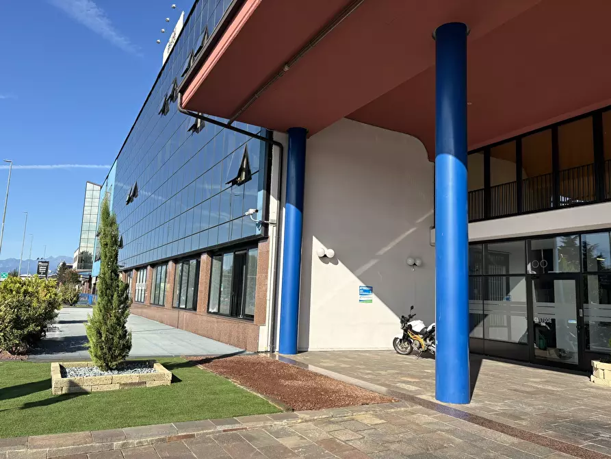 Immagine 4 di Ufficio in vendita  in STRADA TORINO 43/45 a Orbassano