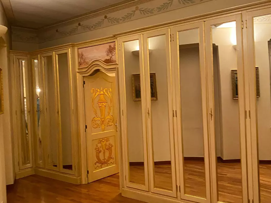 Immagine 34 di Villa in vendita  a Moncalieri