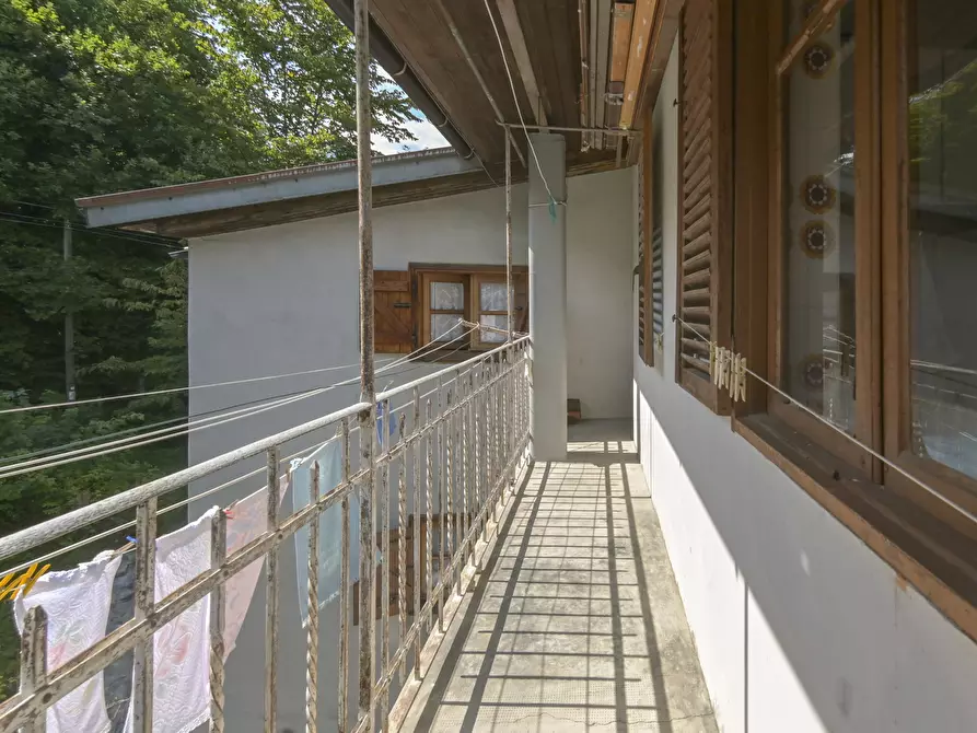 Immagine 15 di Pentalocale in vendita  in via torino 4 a Lemie