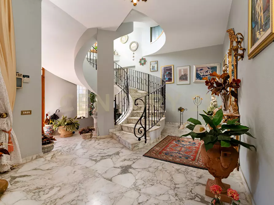 Immagine 2 di Villa in vendita  in Via Ottavia Penna 50 a Caltagirone