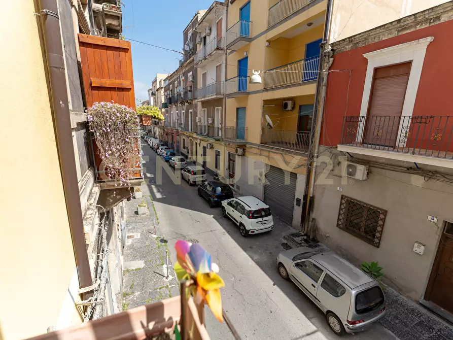 Immagine 32 di Bilocale in vendita  in Via Giovanni Gentile 9 a Catania