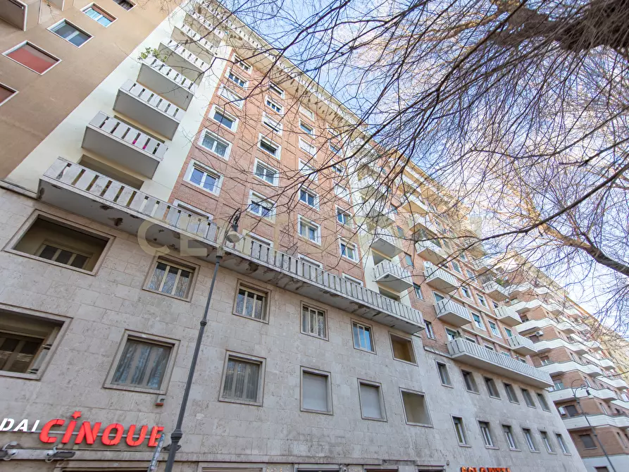 Immagine 55 di Quadrilocale in vendita  in Viale Ippocrate 116 a Roma