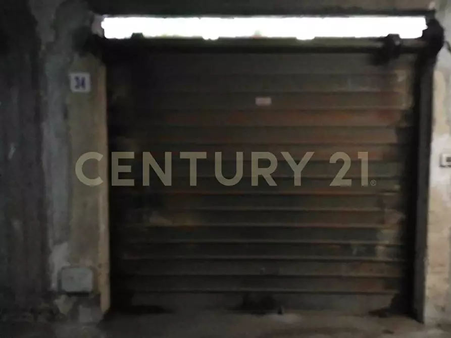 Immagine 3 di Garage in vendita  in Via Francesco Guglielmino 16 a Catania