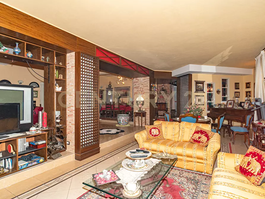 Immagine 50 di Villa in vendita  in Via G. Pezzana 9 a Aci Castello