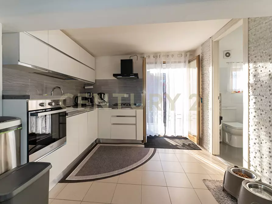 Immagine 21 di Porzione di casa in vendita  in Via XXXI Maggio 34 a Catania