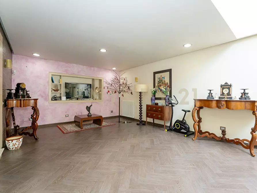 Immagine 25 di Villa in vendita  in Via G. Pezzana 11 a Aci Castello