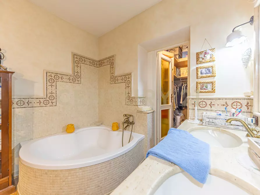 Immagine 60 di Villa in vendita  in Via di Battiferro 43 a Formello
