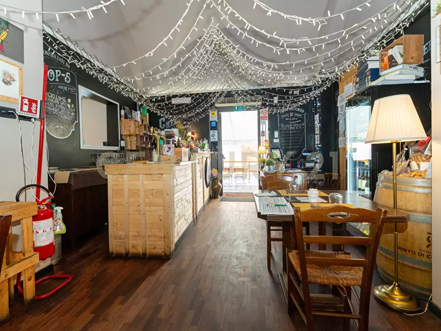 Immagine 4 di Locale commerciale in vendita  in Via Monsignor Ventimiglia snc a Catania