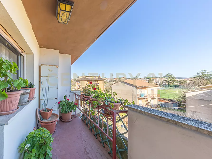 Immagine 29 di Quadrilocale in vendita  in Via Sardegna a Ronciglione