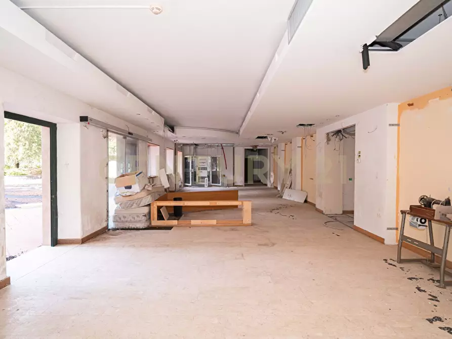 Immagine 6 di Capannone industriale in vendita  in Via Cassone 75 a Zafferana Etnea