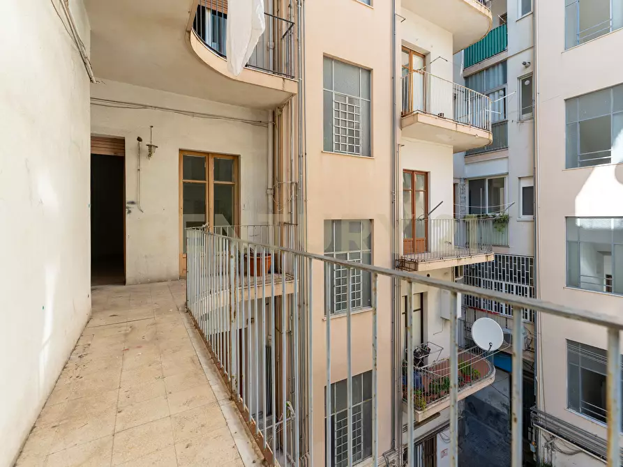 Immagine 40 di Quadrilocale in vendita  in via sant angelo fulci 44 a Catania