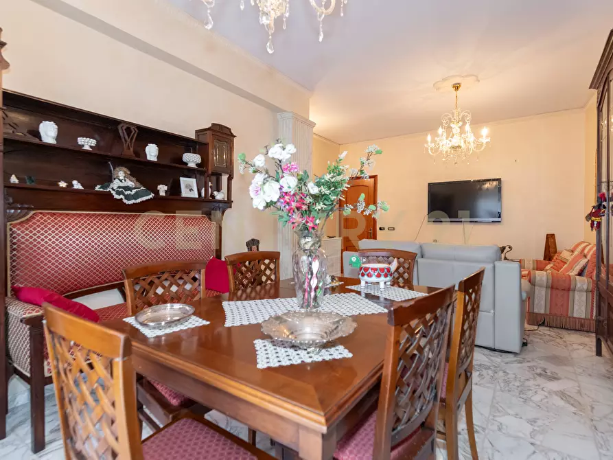 Immagine 39 di Pentalocale in vendita  in Piazza Giovanni Longo 122 a Misterbianco