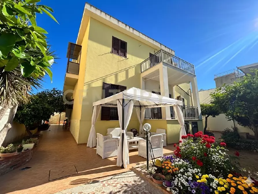 Immagine 3 di Villa in vendita  in Via Persefone a Agrigento