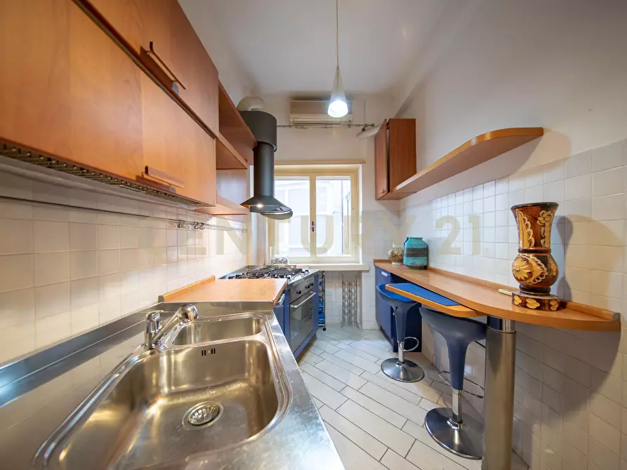 Immagine 20 di Trilocale in vendita  in Via Bevagna 56 a Roma