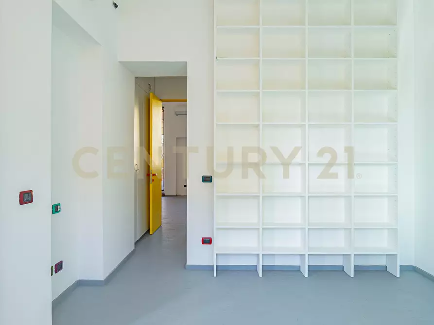 Immagine 21 di Attico in vendita  in Via Antonio Mordini 14 a Roma