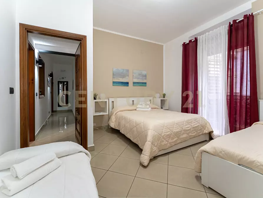 Immagine 19 di Quadrilocale in vendita  in Via Carnazza Amari 7 a Catania