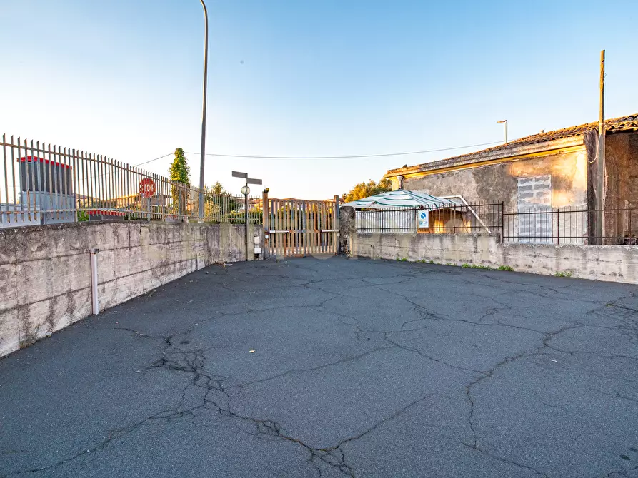 Immagine 44 di Quadrilocale in vendita  in Via Dei Giardini 3 a Tremestieri Etneo