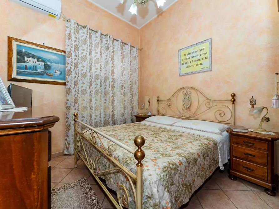 Immagine 12 di Bilocale in vendita  in Via Giovanni Gentile 9 a Catania