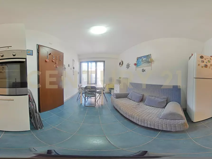 Immagine 40 di Trilocale in vendita  in Via Spiaggia 306 a Catania