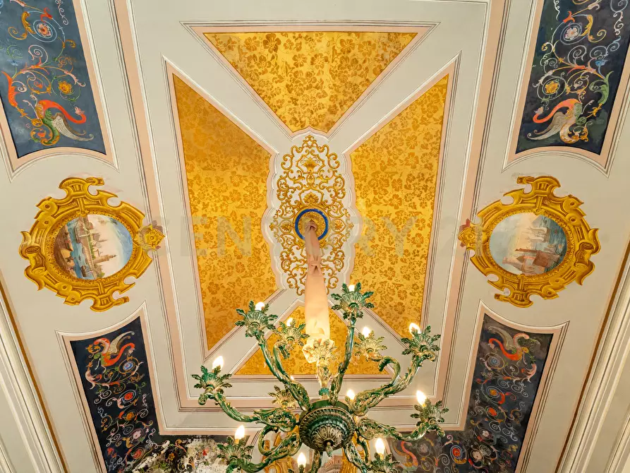 Immagine 91 di Casa indipendente in vendita  in Via Giuseppe Garibaldi 68-70-72 a Nicolosi