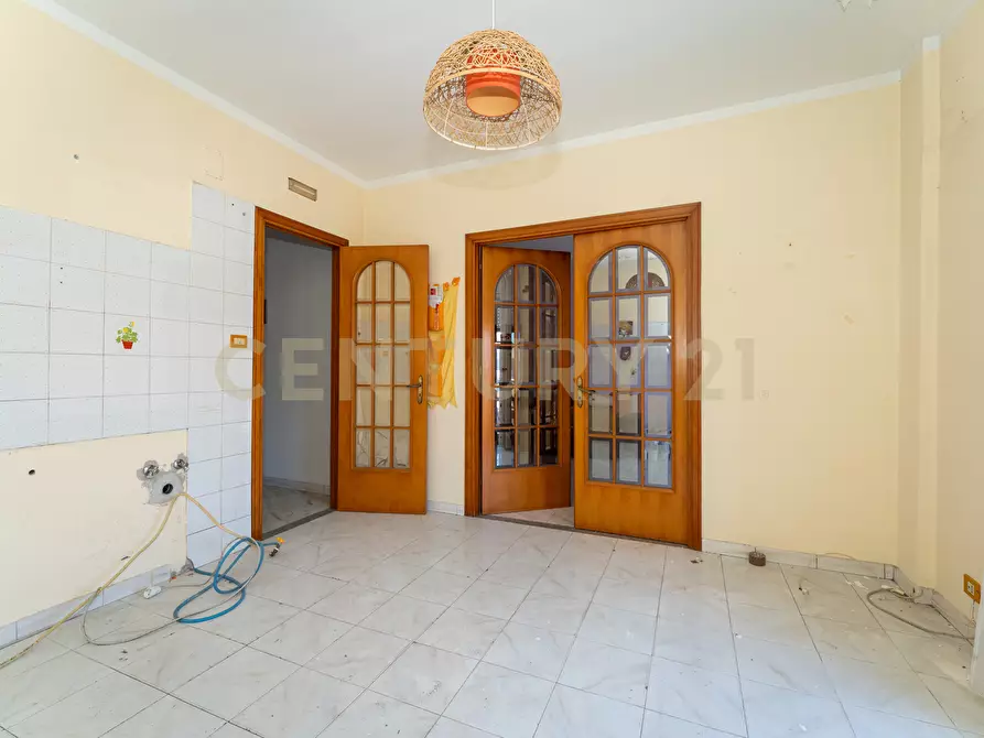 Immagine 38 di Palazzo in vendita  in Via Eraclea 82 a Lentini