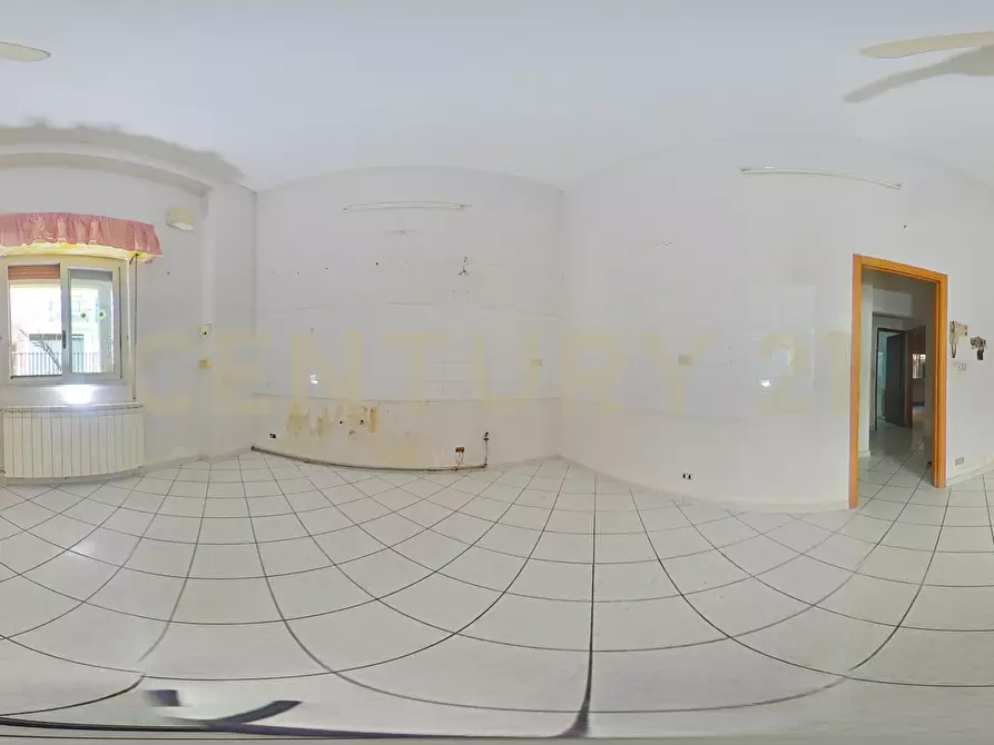 Immagine 40 di Quadrilocale in vendita  in Via P. Gobetti 8 a Adrano