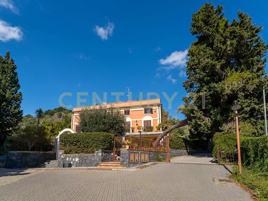 Immagine 6 di Appartamento in vendita  in Via Stazione 12 a Aci Castello