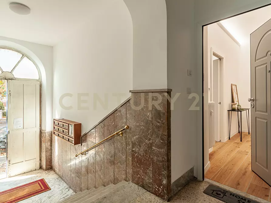 Immagine 9 di Appartamento in vendita  in Via Lampedusa a Roma