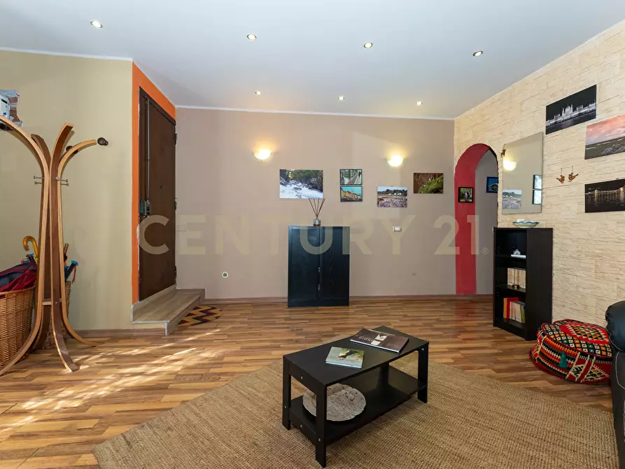 Immagine 5 di Casa indipendente in vendita  in Via Anastasio 32 a Catania