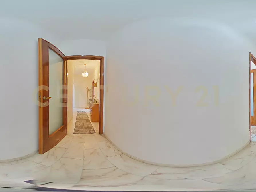 Immagine 51 di Quadrilocale in vendita  in Via Monreale 16 a Catania
