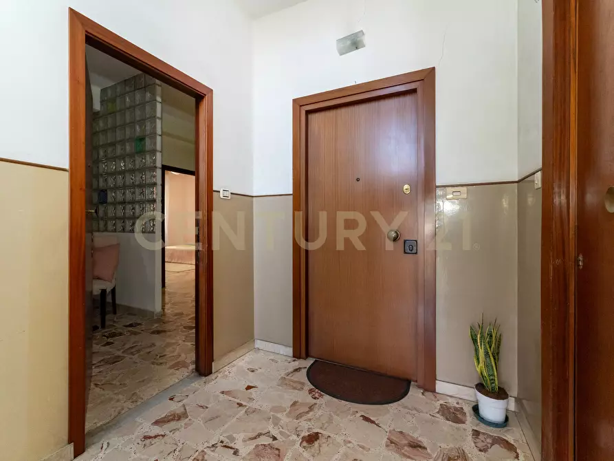 Immagine 3 di Appartamento in vendita  in Via Guglielmo Marconi 36 a Valverde