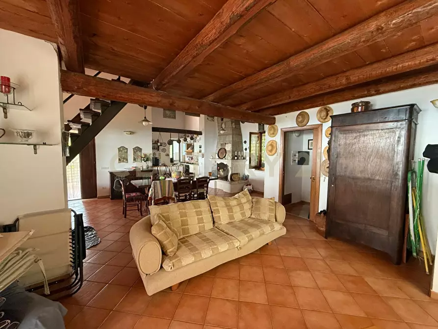 Immagine 4 di Casa indipendente in vendita  in Via Mancini a Melizzano