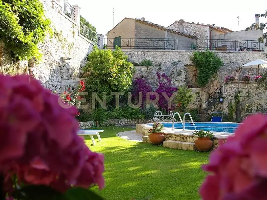 Immagine 2 di Albergo/B&B/Residence in vendita  in Via Italia 43 a Manciano