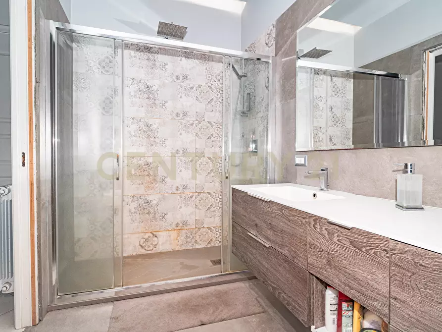 Immagine 21 di Villa in vendita  in Via Fisichelli a San Giovanni La Punta