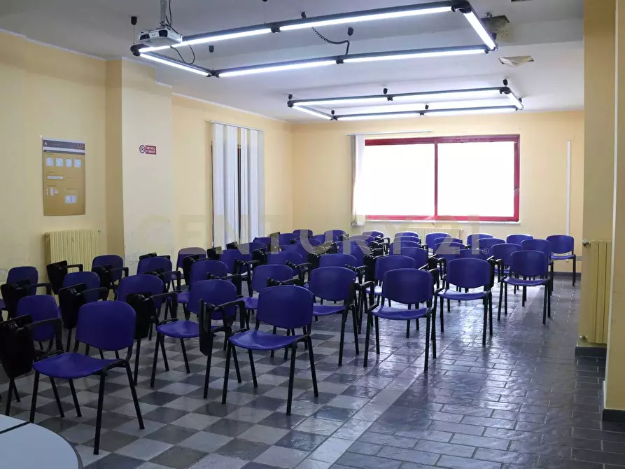 Immagine 23 di Attività commerciale in vendita  in Via Enrico Mattei 12 a Enna