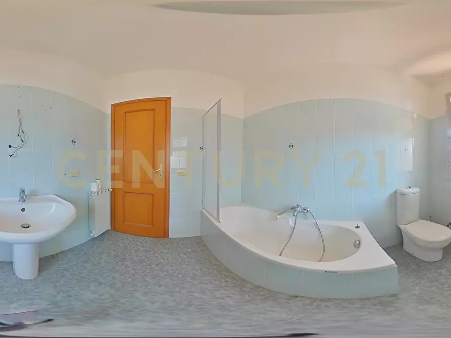 Immagine 43 di Porzione di casa in vendita  in Via Gaetano Donizetti 15 a Mascalucia