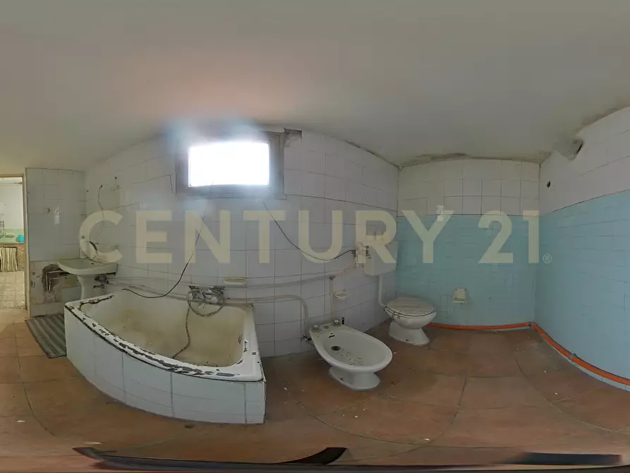 Immagine 54 di Villa in vendita  in Via Tripoli 229 a Catania