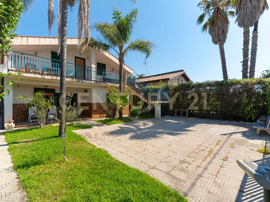 Immagine 5 di Villa in vendita  in Via dei Geranei 12 a Augusta