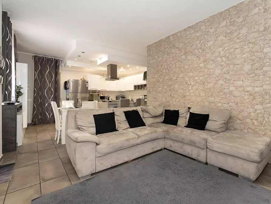 Immagine 8 di Casa semindipendente in vendita  in Via A. di Sangiuliano 42 a Sant'agata Li Battiati