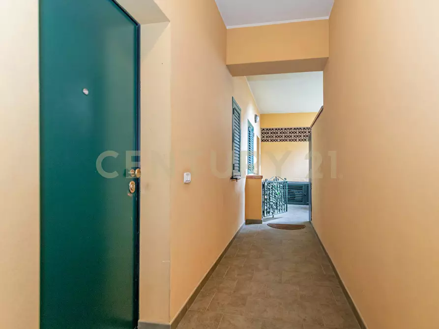 Immagine 8 di Bilocale in vendita  in Via Lungomare 2 a Sant'alessio Siculo