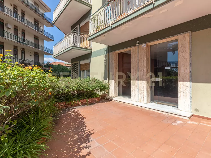 Immagine 3 di Ufficio in vendita  in Via Convento del Carmine 5 a Tremestieri Etneo