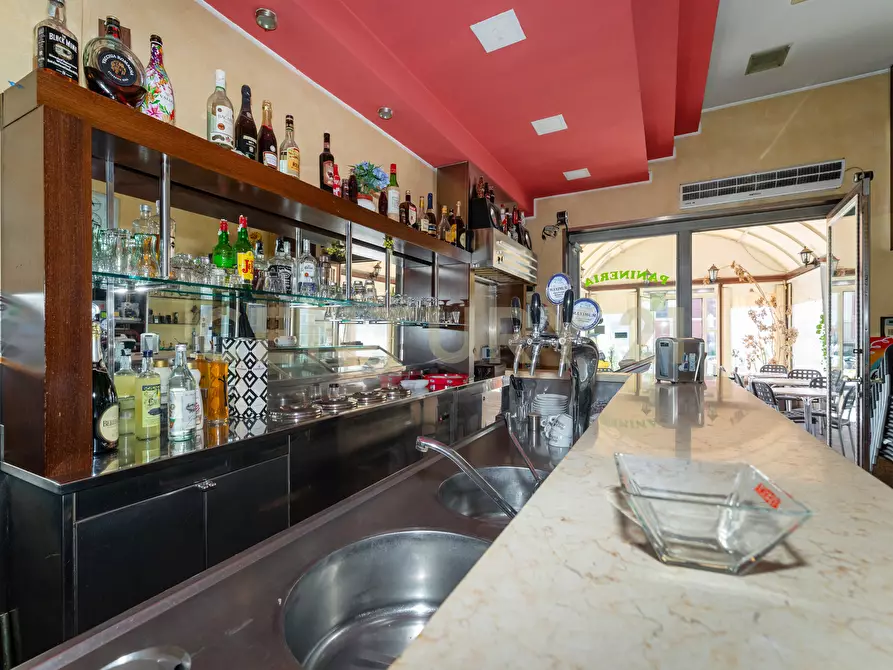 Immagine 19 di Bar / Ristorante in vendita  in Via Milo 10 a Catania