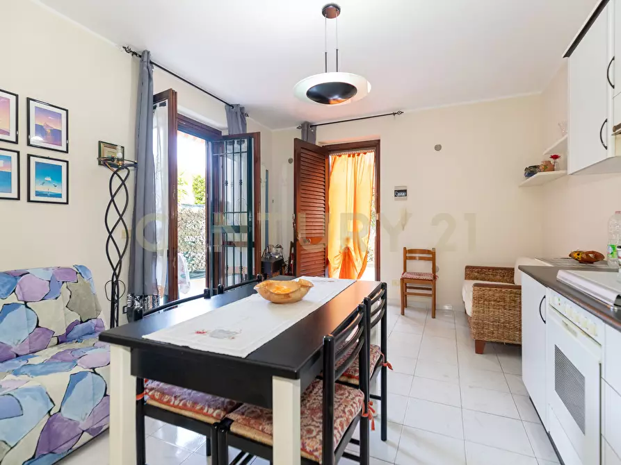 Immagine 22 di Porzione di casa in vendita  in Via Simone Neri 7 a Mascali